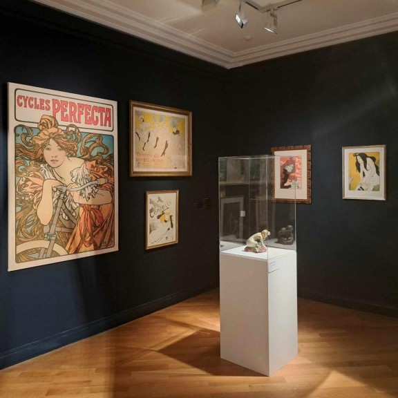 „Belles choses. Art Nouveau um 1900“ (Ausstellungsansicht)