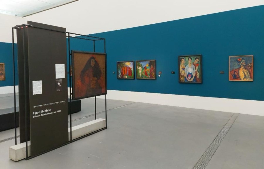 Lentos Kunstmuseum Linz, Ausstellungsansicht der Dauerausstellung September 2023